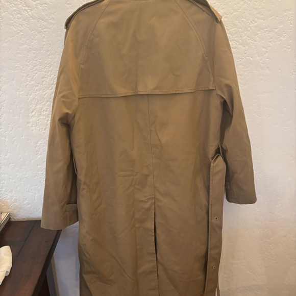 London Fog vintage raincoat - Picture 3 of 3